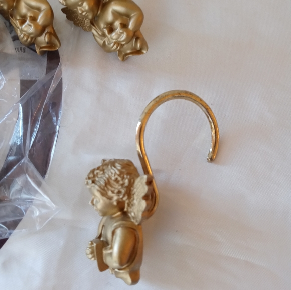 ( SOLD ) Decorative Cherub Angel Shower Hooks - Picture 3 of 4